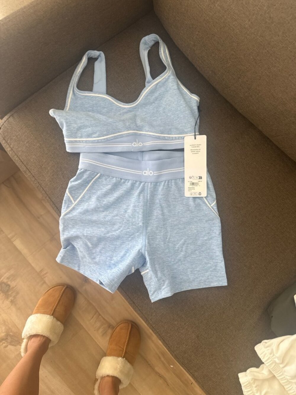 Alo Yoga Alosoft Heart Throb Bra & Shorts Set Blue S